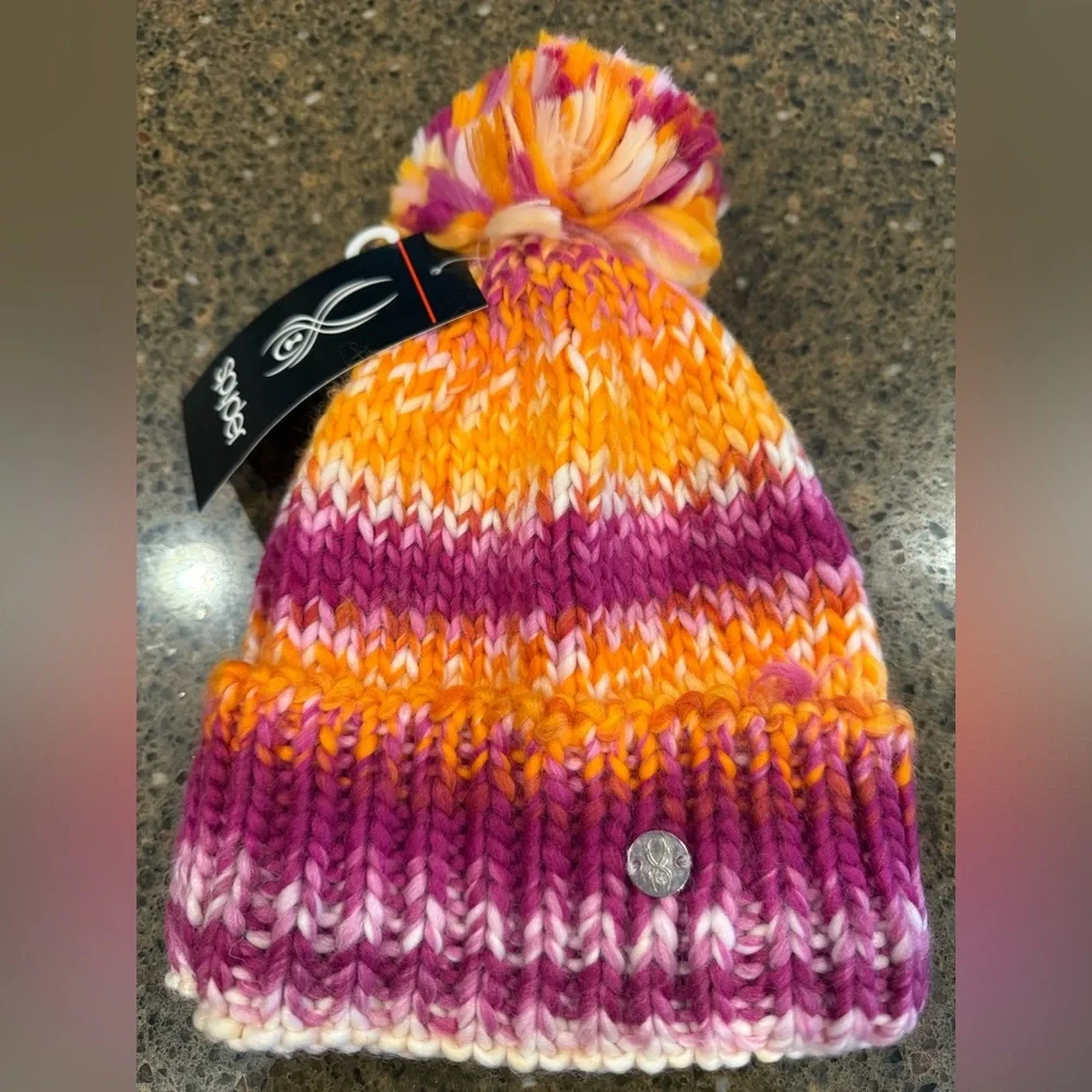 NEW Spyder Cute Multicolor Knit Soft Beanie with Pom-Pom - PINK, ORANGE & WHITE